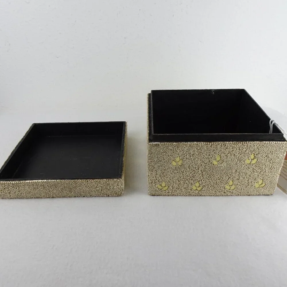Beaded Wood Jewelry Storage Trinket Box Handcrafted Parrots Bird Theme